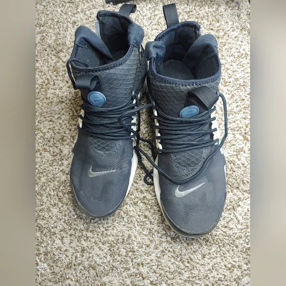 Nike Air Presto Mid Utility Black And White Hi-Top Sneaker Shoes Size 9 - Picture 2 of 8